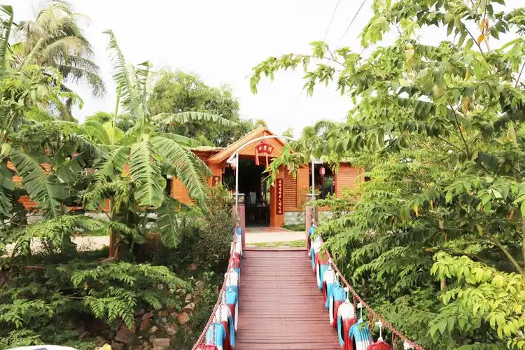 天涯黎家水云间生态农庄