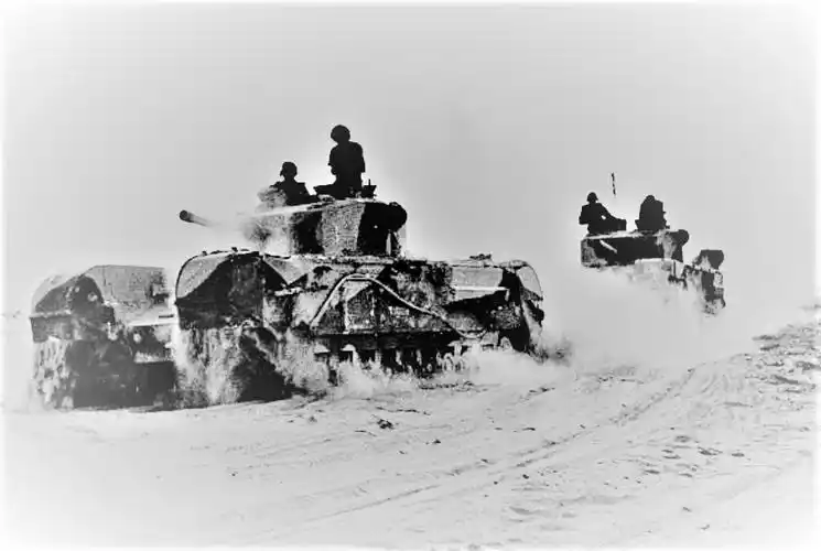 阿拉曼战役中的老照片:沙漠之狐遭遇猎狐者,德意联军瞬间被击溃