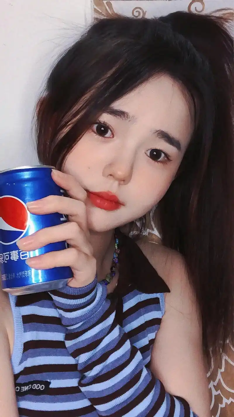 天气太闷热,发组凉快的照片让大家清凉一下#朋友圈 #纯情女高 - 抖音