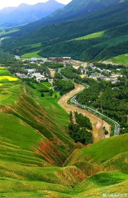 人的一生必去打卡的最美景色青甘大环线,驾着lexus gx在大山大水间撒