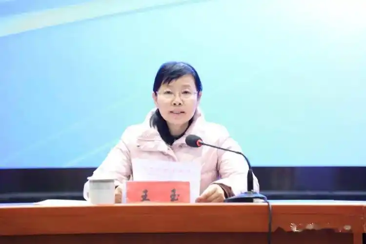 坚守教育初心提升质量内涵