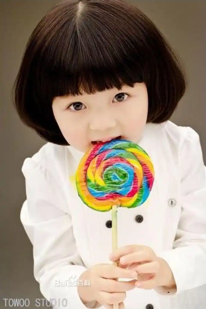 韩国小童星金敏书.可爱