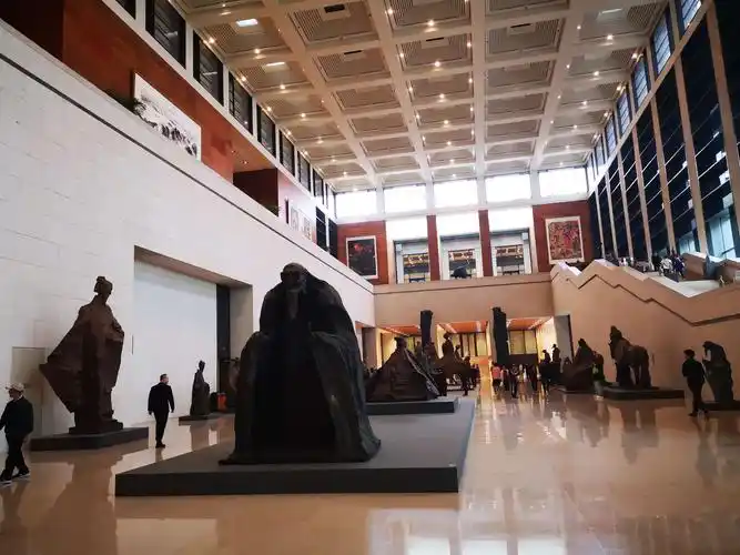 参观中国国家博物馆.