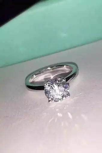 香港正品代购tiffany蒂芙尼18k白金四爪镶钻一克拉钻戒