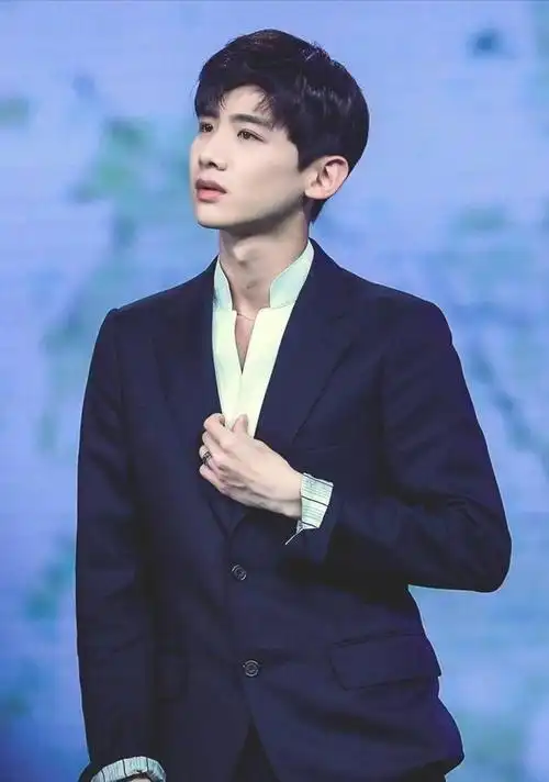 理想型男神白敬亭,这样的小白看的心都酥