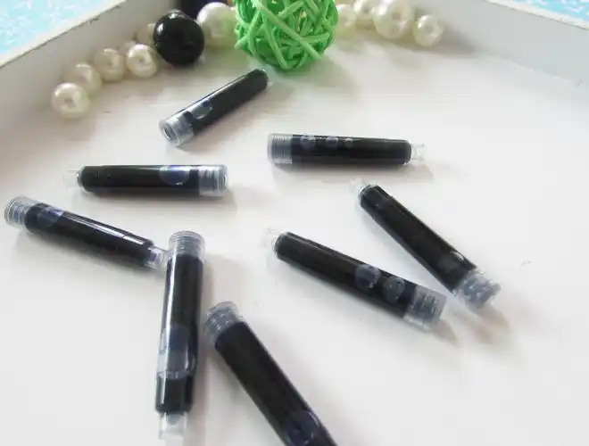 厂家直销自动消失墨囊练字钢笔专用自动消失褪色墨水墨囊