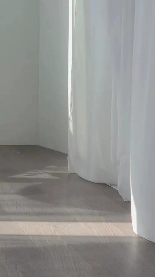 白色简约壁纸朋友圈背景图