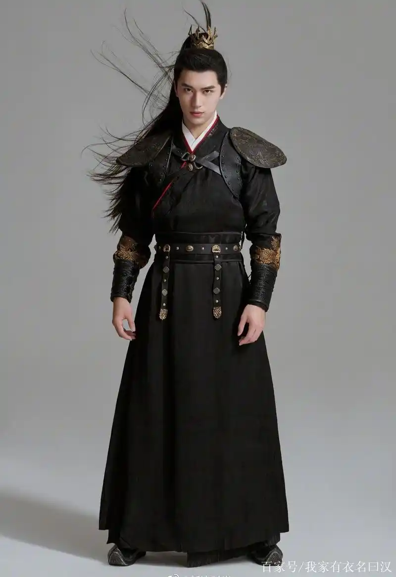许魏洲情人节再爆古装写真,黑色劲装飒气十足,粉丝有福了!
