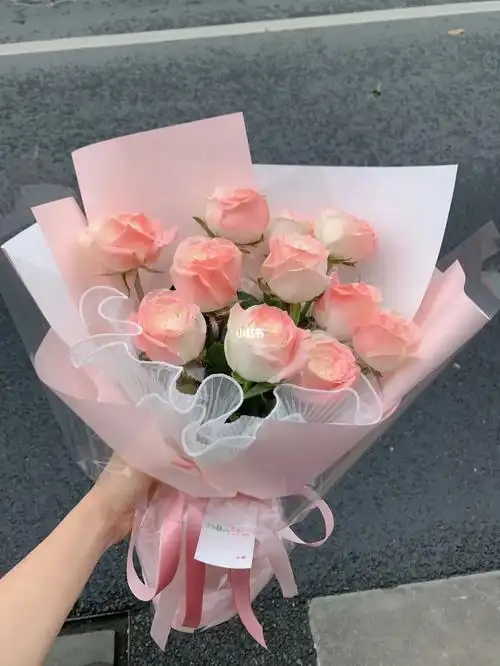 南宁小菜花艺工作室  #南宁花店  #鲜花花束  #520花束  #南宁同城