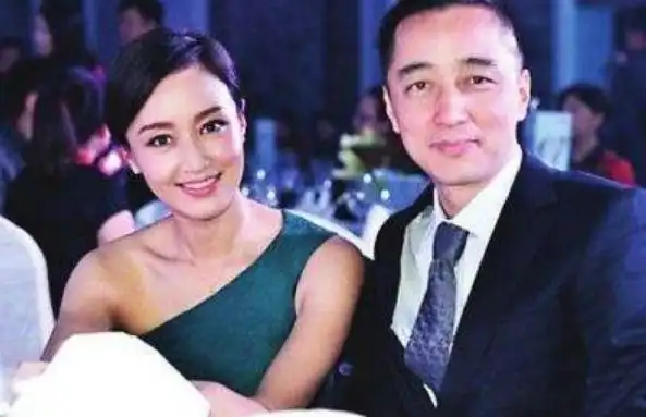 赵子琪手撕片方争番位,却与赵今麦粉丝互怼,丈夫再婚娶她惹非议