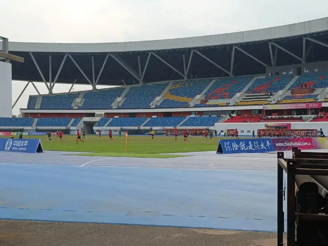 2023女超联赛广东女足所用主场介绍.图一:南海体育中心是位 - 抖音