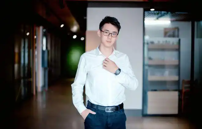 高级美容护理顾问宋佩璐我负责专业你负责坚持