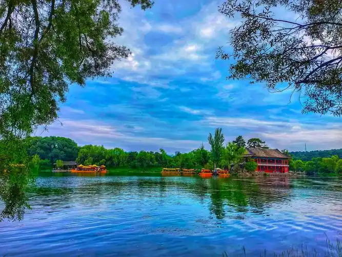 承德避暑山庄取自然山水之本色吸收江南塞北之风光