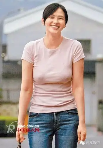 不少女性由于错误的认知,认为在胸罩选择上选择小一号,就可以达到挤出