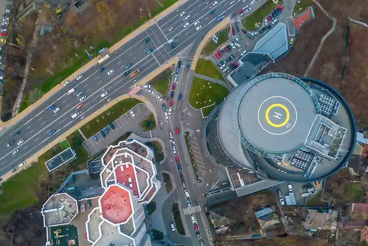 立体交通;交通拥堵;未来城市