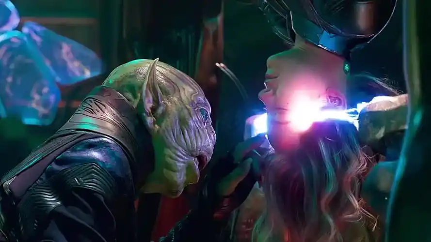 灭霸:我但凡少一颗宝石都不敢惹她