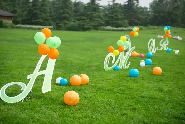 草坪婚礼场地布置