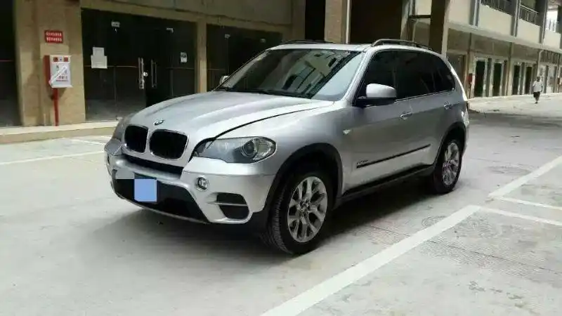 【红河哈尼族彝族自治州】2012年9月 宝马 宝马5系 gt450i xdrive 4.