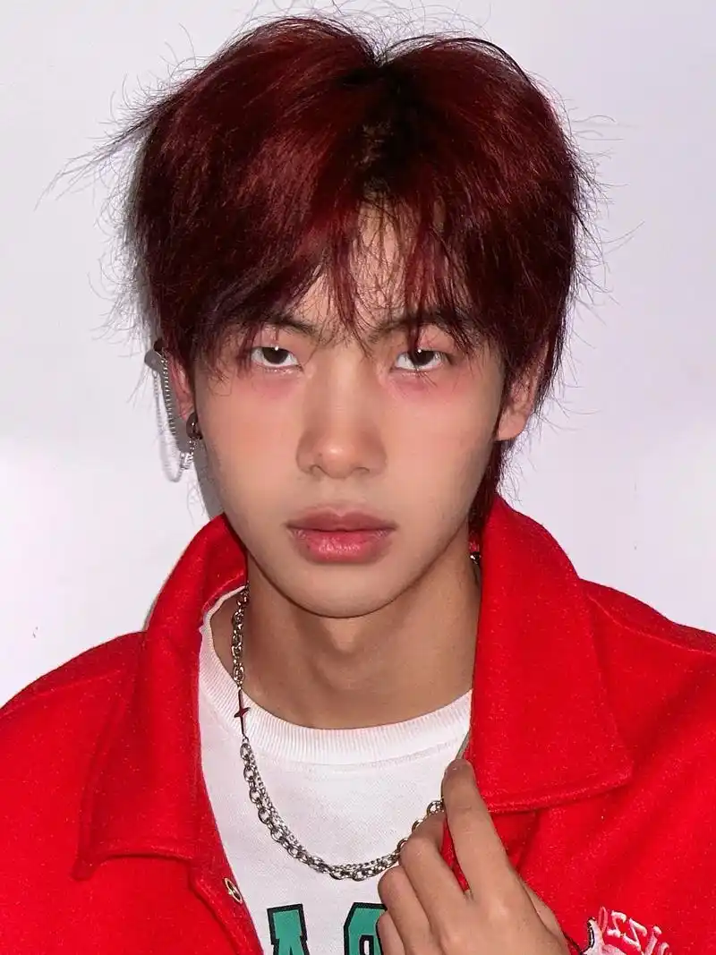 听我的 选单眼皮.老一辈说:单眼皮小眼睛的男生最深情 嘎嘎帅 - 抖音