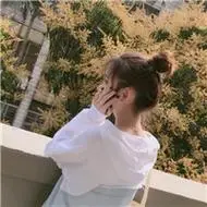 qq头像女生丸子头侧脸