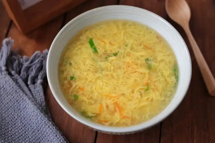 比饭店还好喝的蛋花汤,家宴的时候煮一锅,清淡美味,清口解油腻