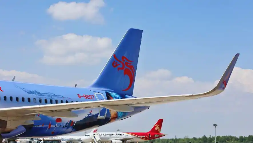 长龙航空"诗画浙江"彩绘机