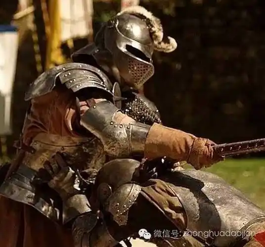 防御的艺术:中世纪骑士的重装铠甲