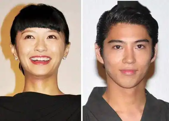 贺来贤人_荣仓奈奈_日本