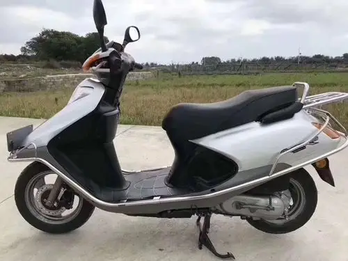 正品五羊本田喜悦小公主100,二手踏板车车况完美,成色暂新