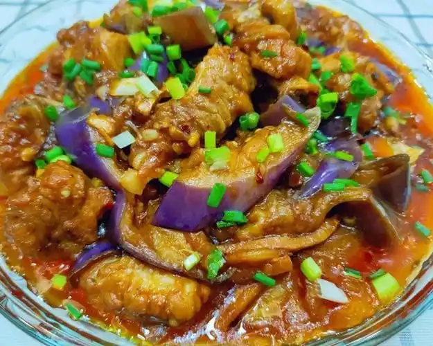 【超级下饭菜——红烧茄子焖排骨的做法步骤图】冬冬love美食_下厨房