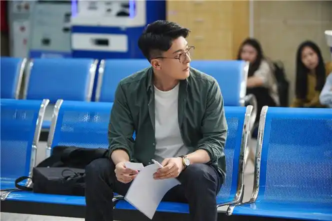 孙艺洲新剧开播 《幸福二重奏》饰演优质老公方程