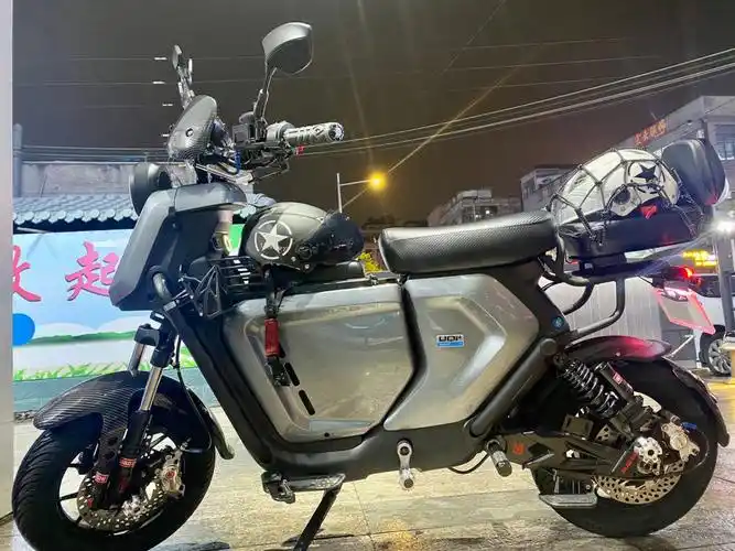 小牛电动车  #小牛改装  #小牛ub  #小牛uqi  #小牛穷改  毕业照