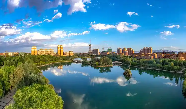 科技赋能,文化浸润,这是上海充分发挥城市软实力,援助喀什地区巴楚县