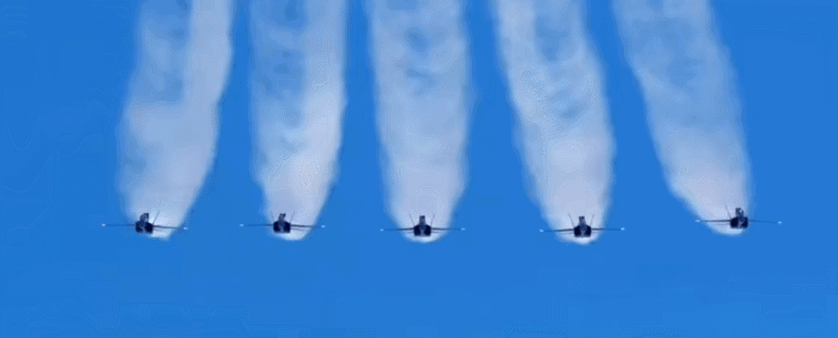 蓝天舞者—美国蓝天使飞行表演队.