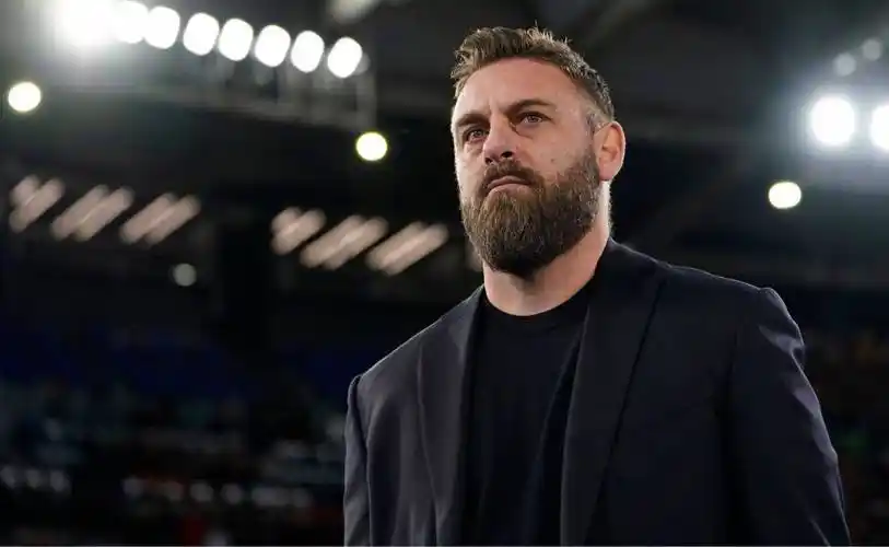 07反差明显穆里尼奥在罗马最后6场只拿5分德罗西上任后罗马5胜1负