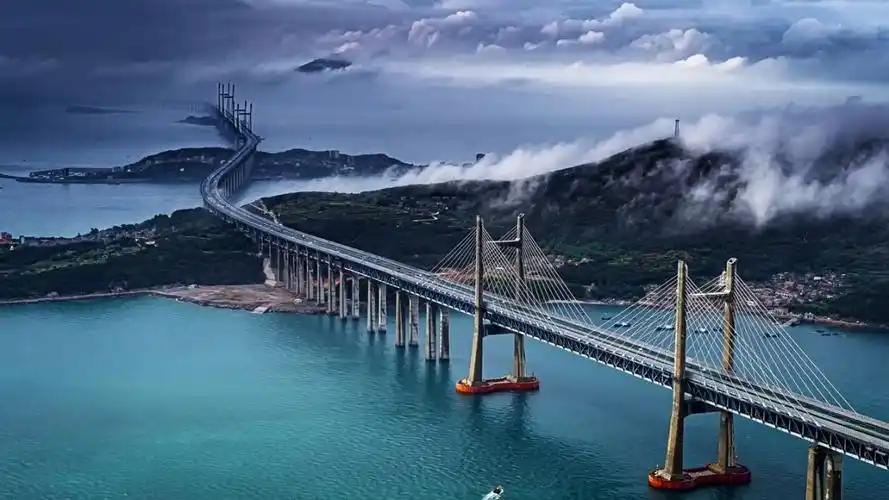 34公里,造价147亿的世界最长的跨海峡公铁两用大桥 —— 福建平潭海峡