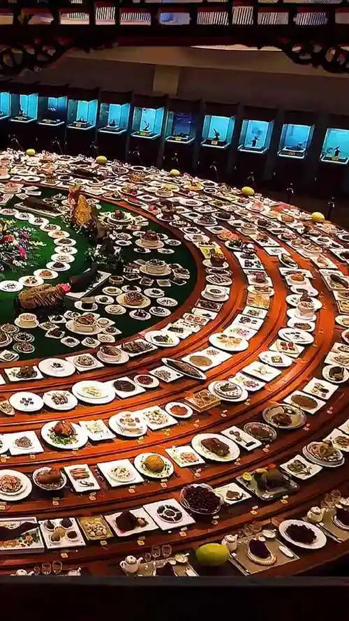 真正的宫廷玉宴满汉全席共1088道菜均为奇珍异宝珍品佳肴应有尽有价值