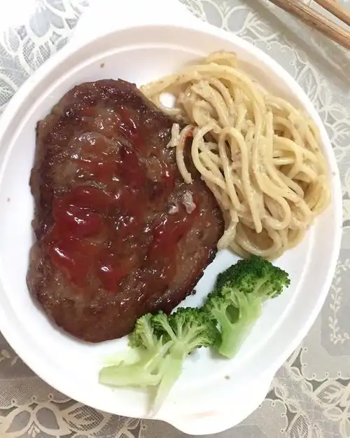 为月下厨做的自制儿童牛排