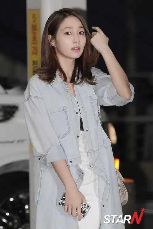 starn焦点李珉廷已经为人母美貌依旧闪耀