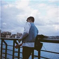 我绝不当备胎 潇洒转身背影男头_男生头像