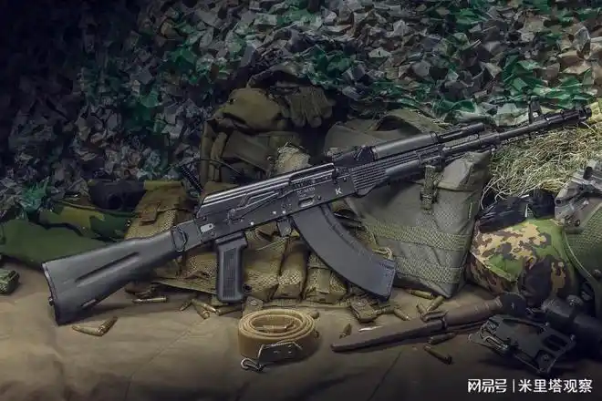 国产ak103  cs/lr11突击步枪