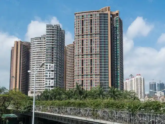 京基御景华城近华强北繁华商圈精英大社区泳池健身设施齐全