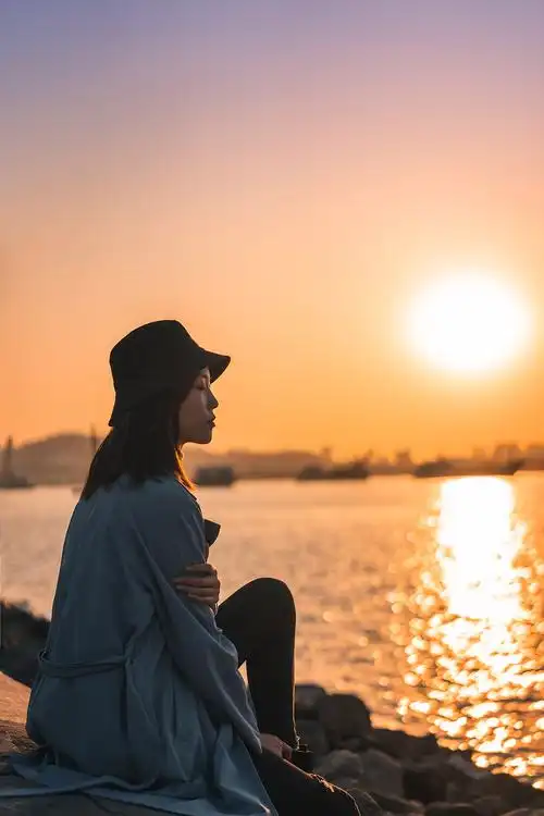 逆光人像剪影人像人像写真美女人像人像摄影创作时间2019/12/09添加