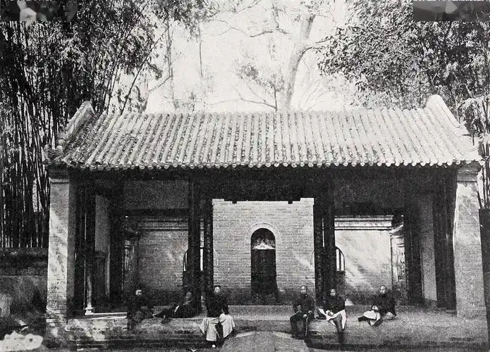 柏石曼清末中国行(12)1908年的四川成都老照片_建筑