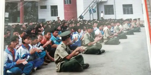 辉煌的建水四中(副本)