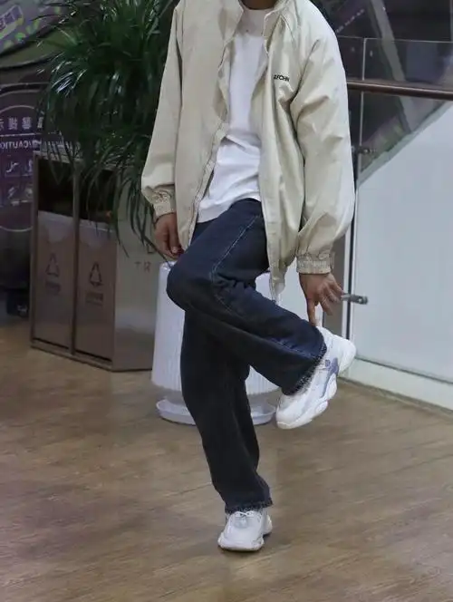 这款鞋子是我的心头宠,搭配起来简直无敌!