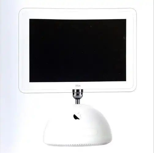 网友太厉害!苹果imac g4再利用:这下真的变台灯了