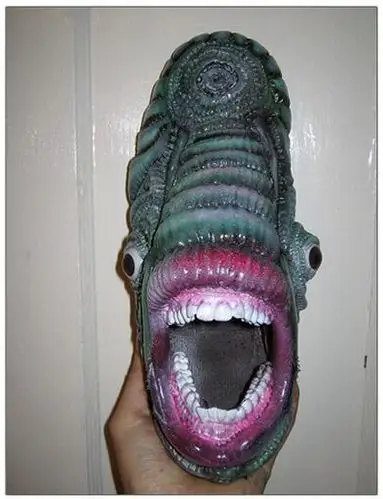 愚人节恶搞男神增高鞋