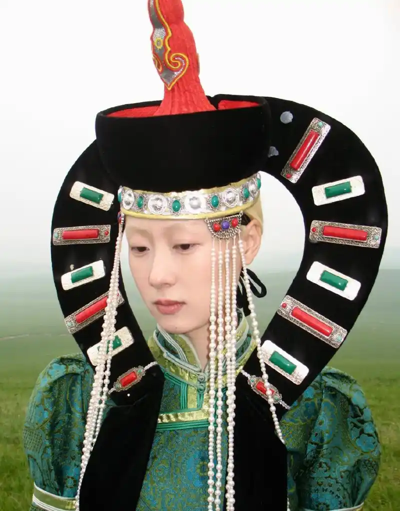 这是哪个民族的服饰,真好看呀!