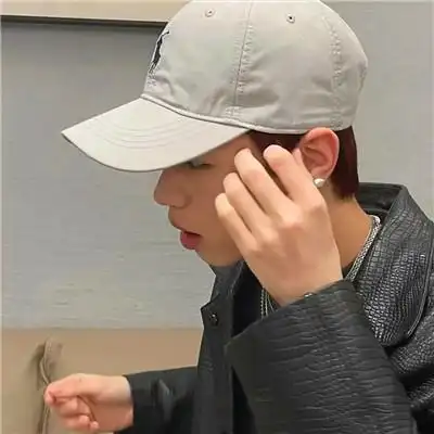 高清温柔干净真人男生头像图片